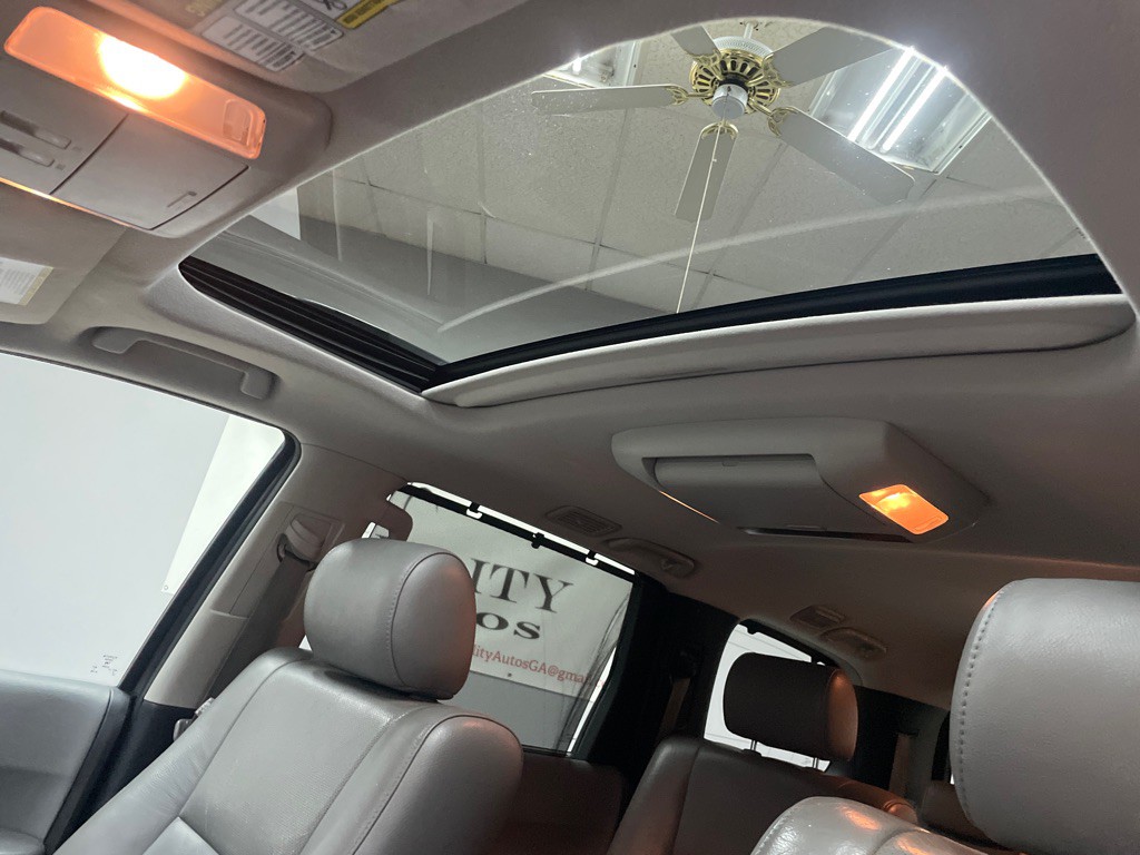 2011 Toyota Sequoia Image 30
