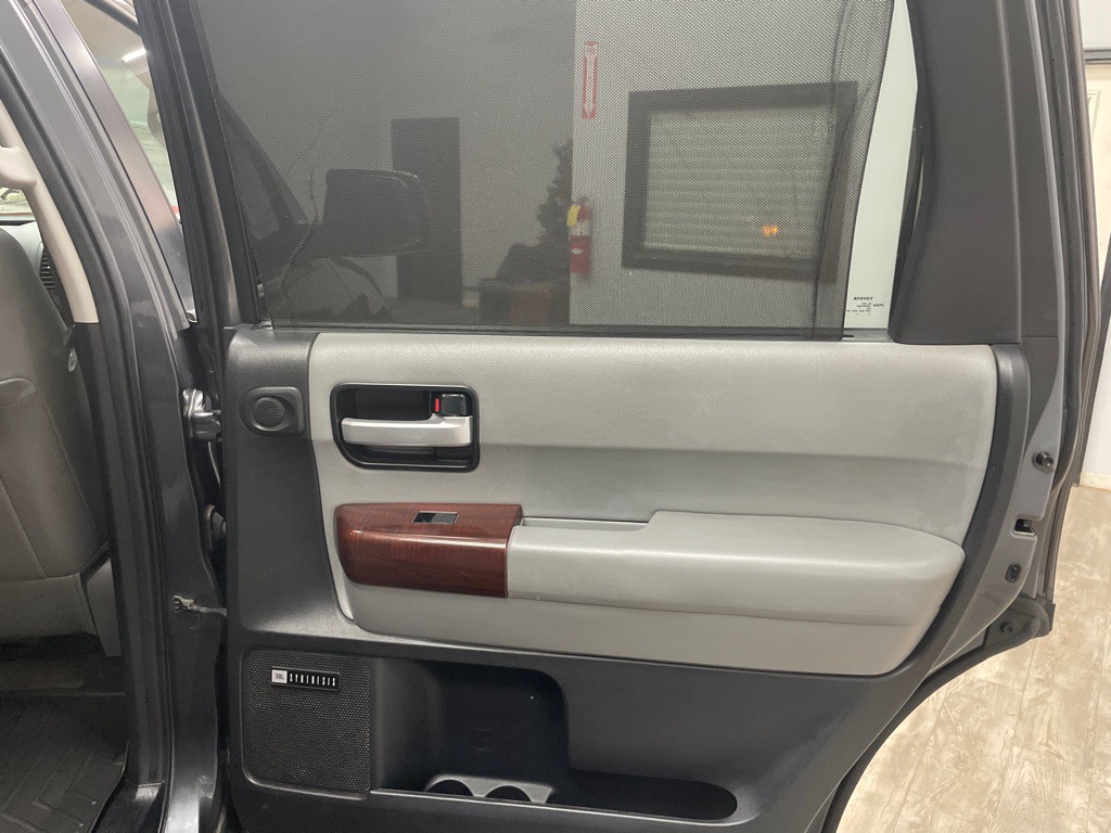 2011 Toyota Sequoia Image 40