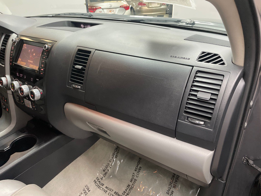2011 Toyota Sequoia Image 49