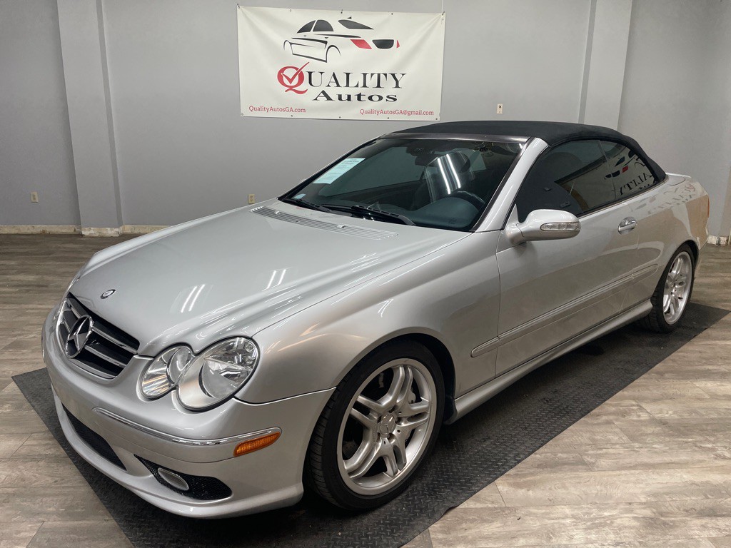 2005 Mercedes-Benz CLK-Class Image 2