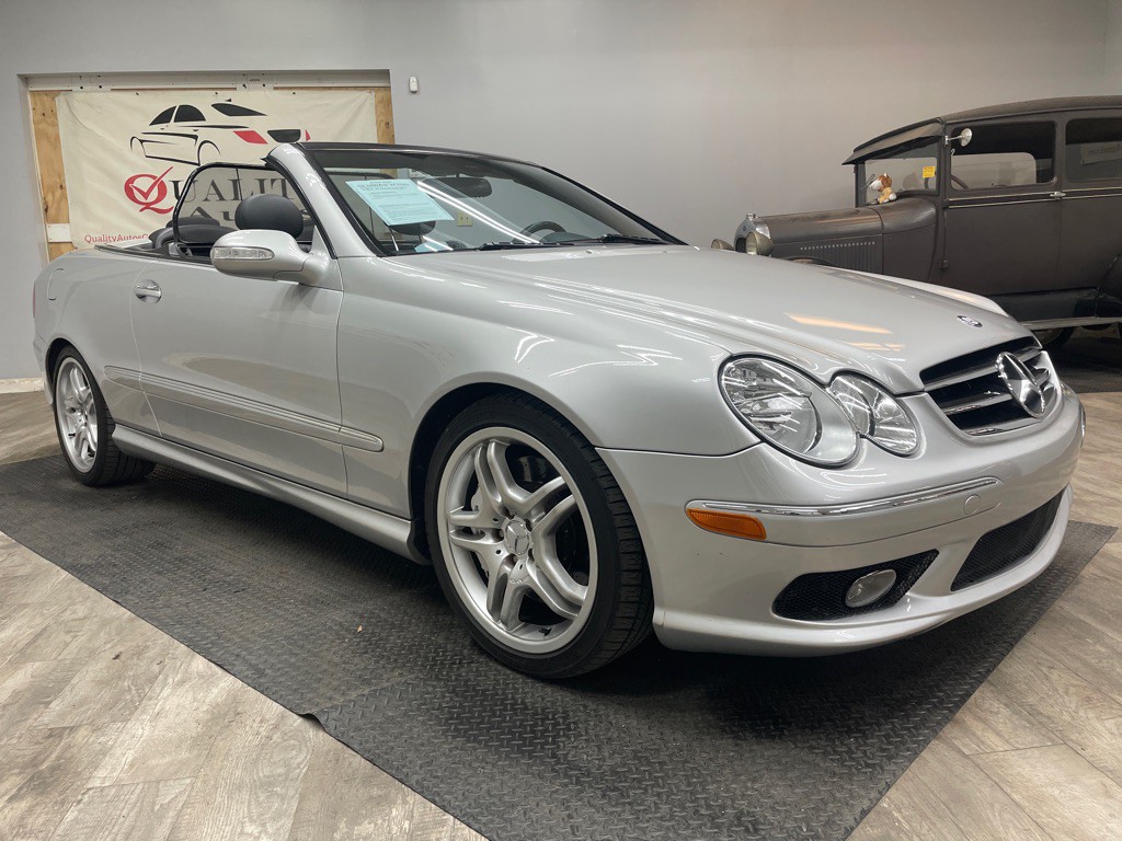 2005 Mercedes-Benz CLK-Class Image 6