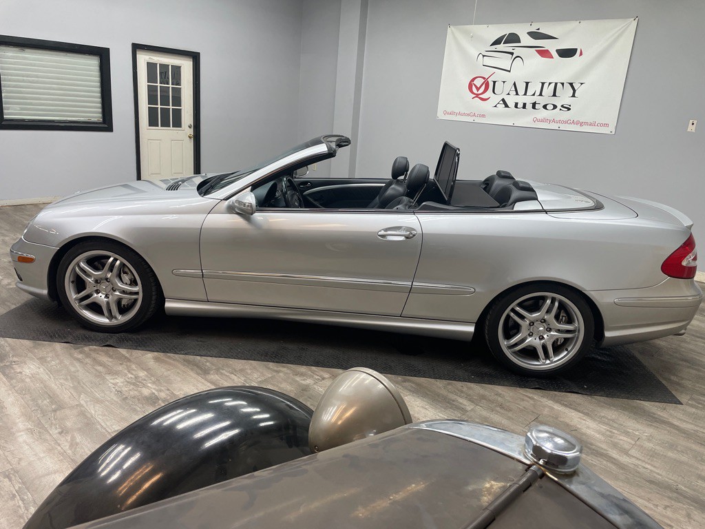 2005 Mercedes-Benz CLK-Class Image 8