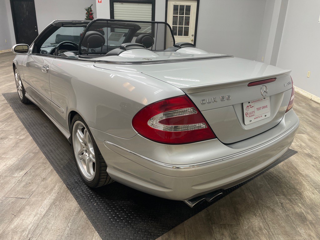 2005 Mercedes-Benz CLK-Class Image 9