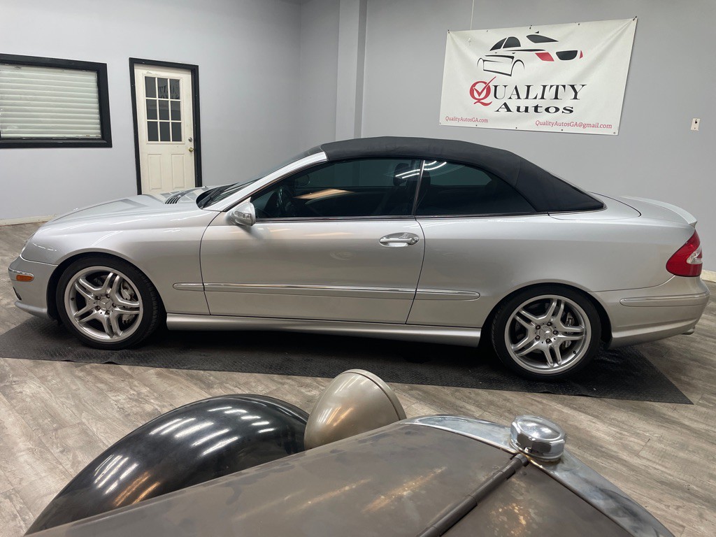 2005 Mercedes-Benz CLK-Class Image 17