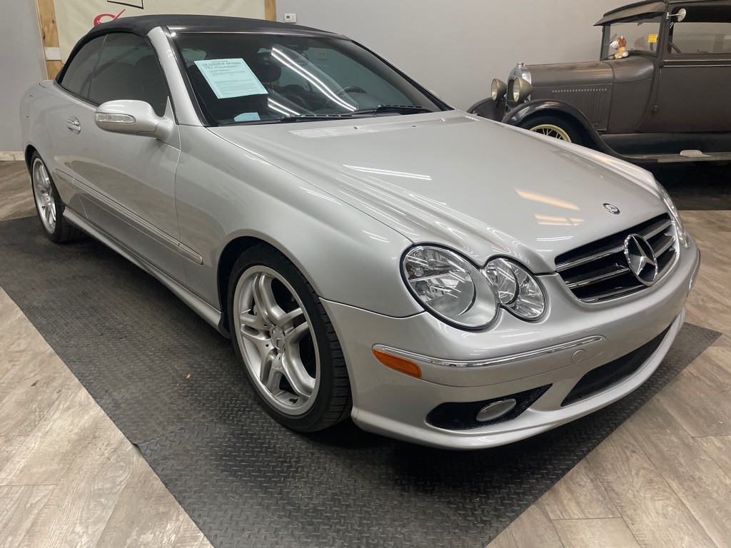2005 Mercedes-Benz CLK-Class Image 22