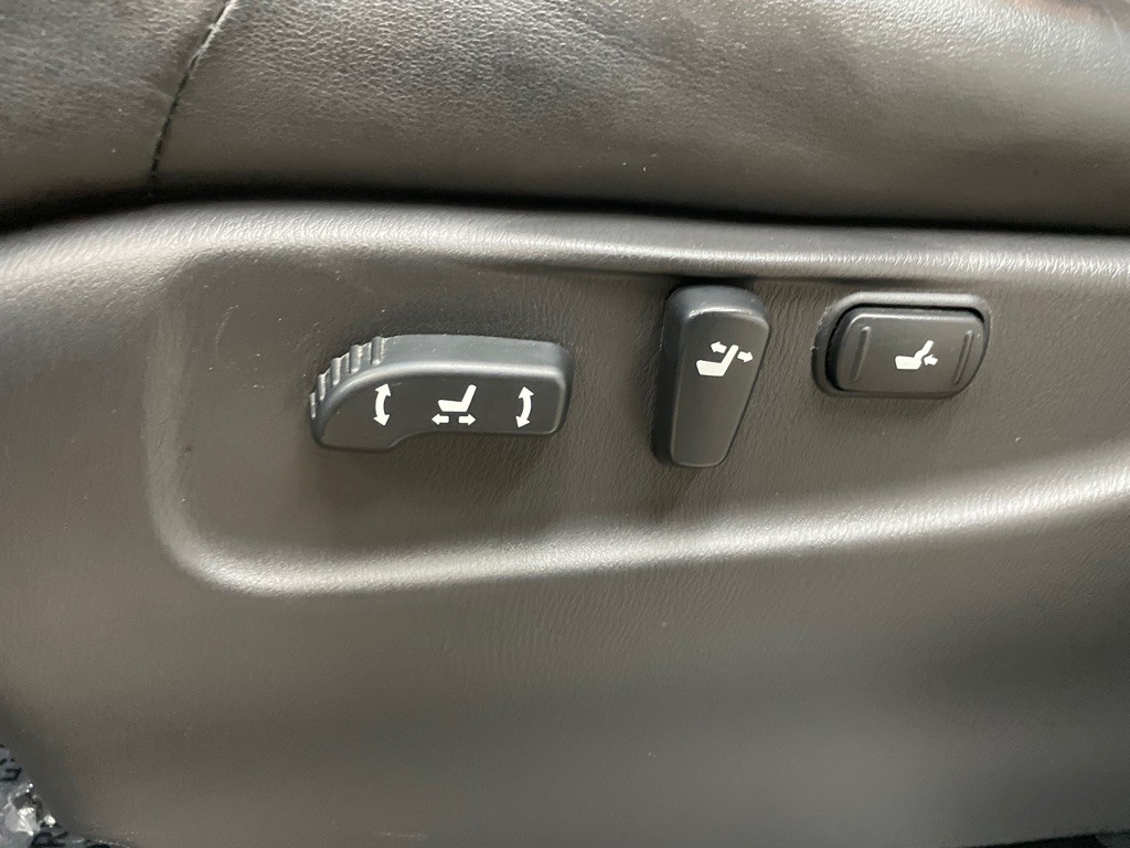 2015 INFINITI QX80 Image 16