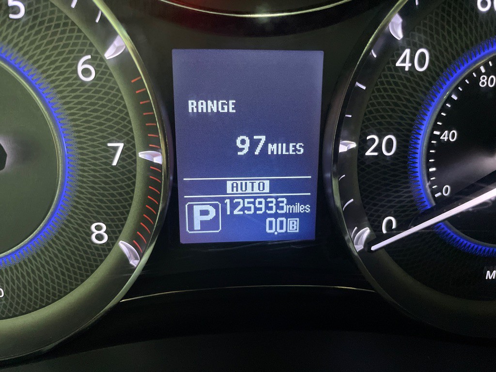 2015 INFINITI QX80 Image 21