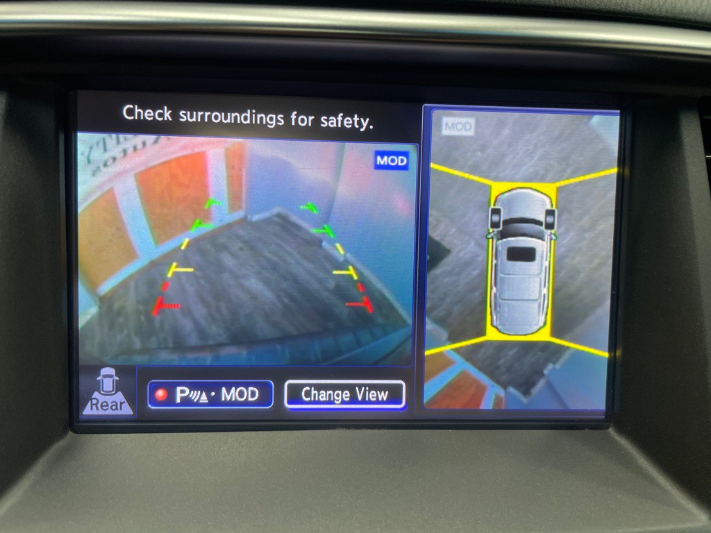 2015 INFINITI QX80 Image 23