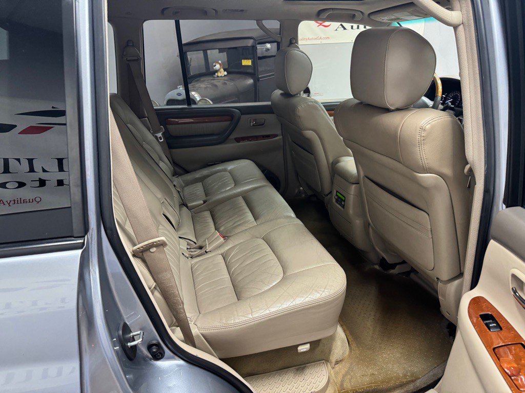 2005 Lexus LX Image 53