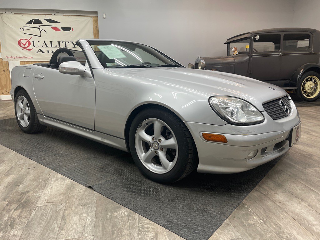 2004 Mercedes-Benz SLK-Class Image 5