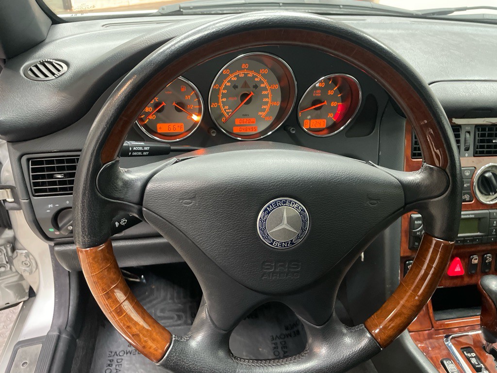 2004 Mercedes-Benz SLK-Class Image 26