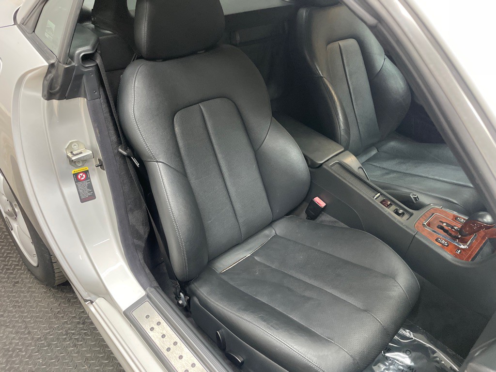 2004 Mercedes-Benz SLK-Class Image 34