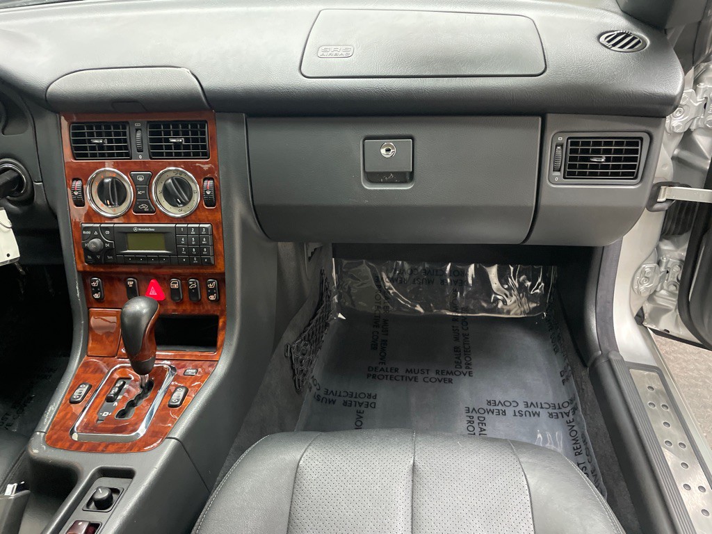 2004 Mercedes-Benz SLK-Class Image 35