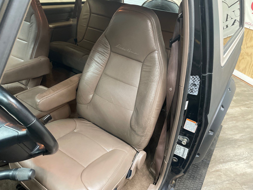 1996 Ford Bronco Image 15