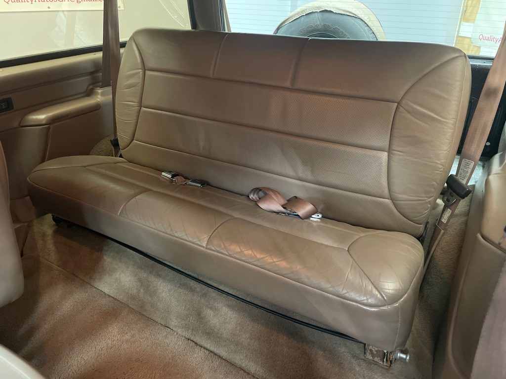 1996 Ford Bronco Image 23