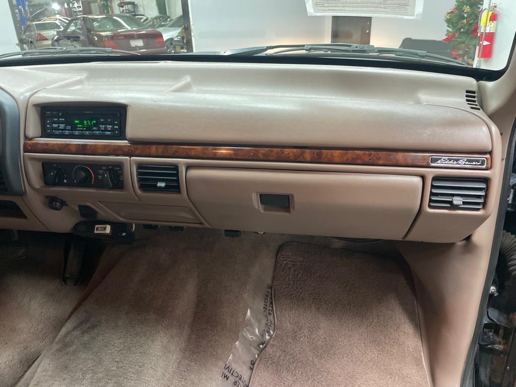 1996 Ford Bronco Image 28