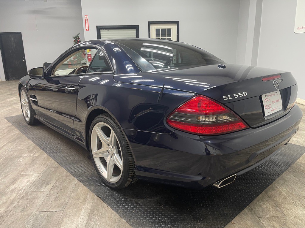 2009 Mercedes-Benz SL-Class Image 8