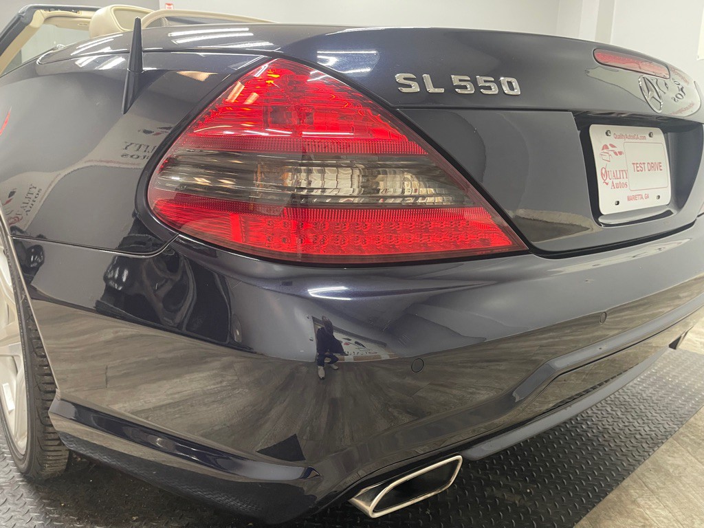 2009 Mercedes-Benz SL-Class Image 10