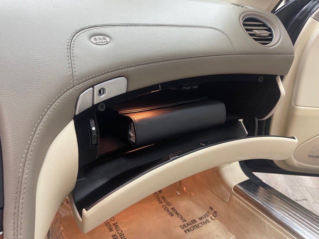 2009 Mercedes-Benz SL-Class Image 31