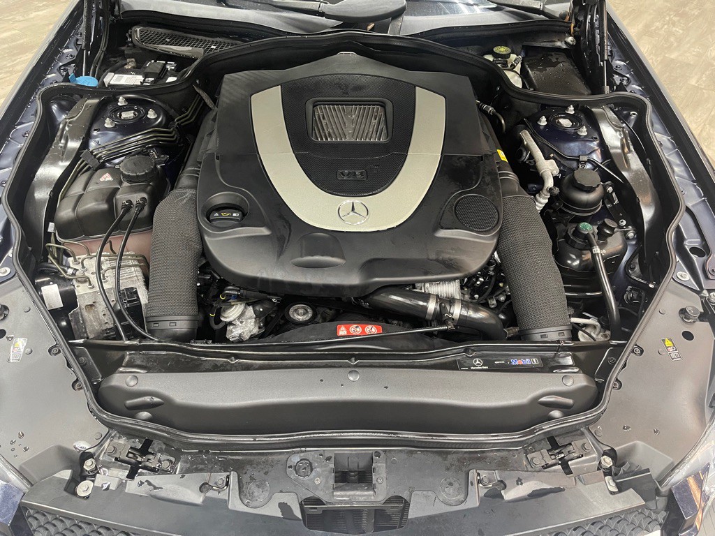 2009 Mercedes-Benz SL-Class Image 34