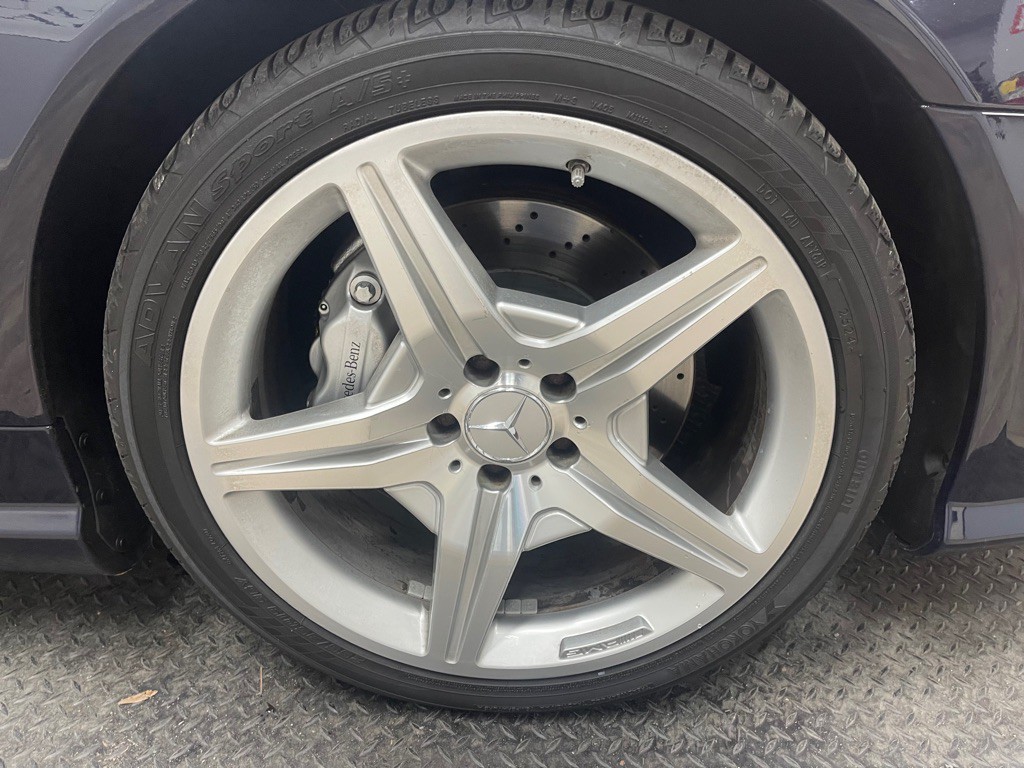 2009 Mercedes-Benz SL-Class Image 38