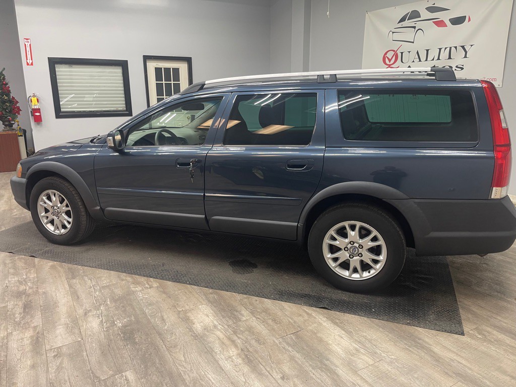 2007 Volvo XC70 Image 16