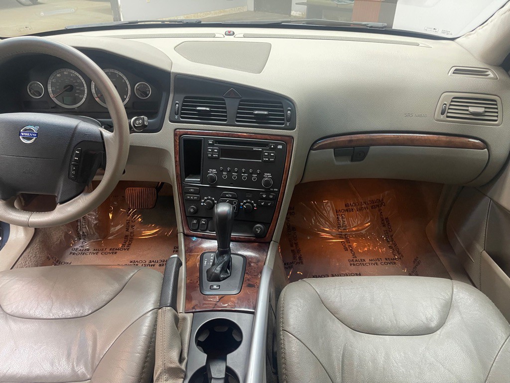 2007 Volvo XC70 Image 24