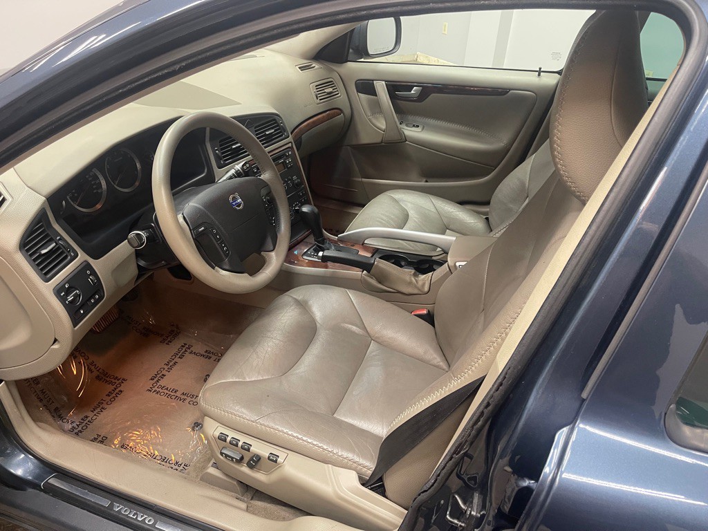 2007 Volvo XC70 Image 30