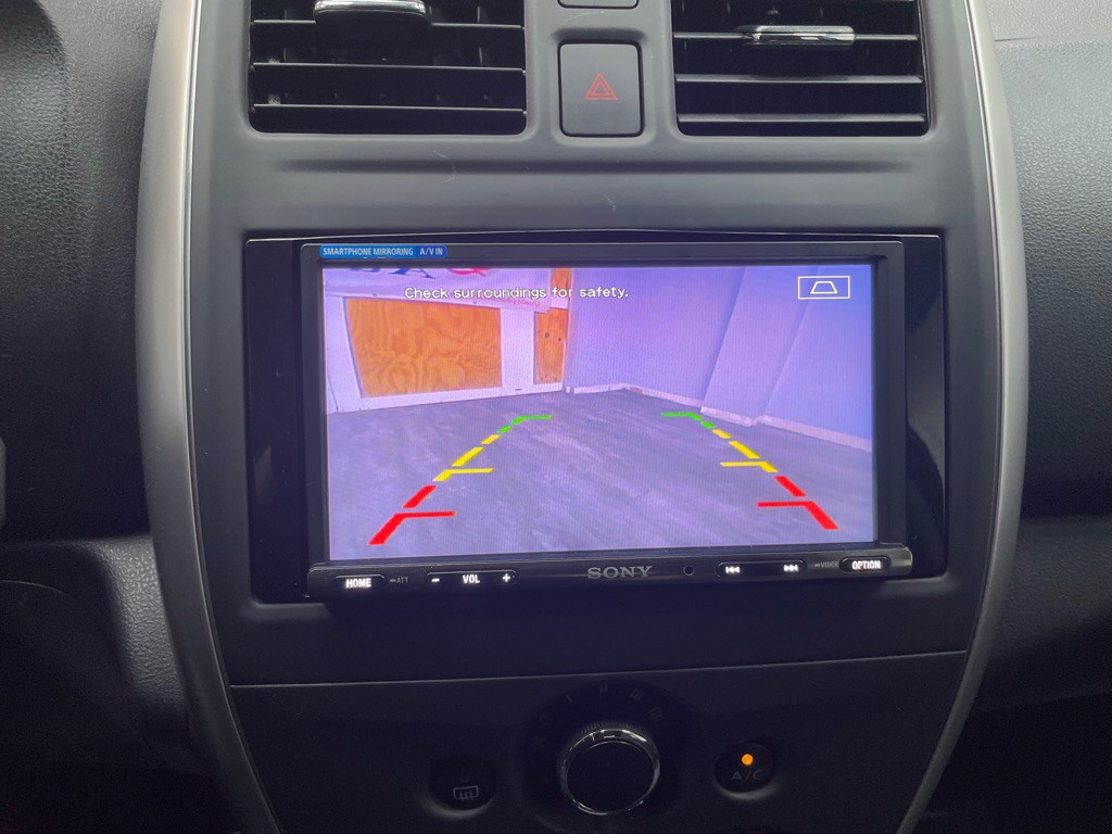 2017 Nissan Versa Image 13