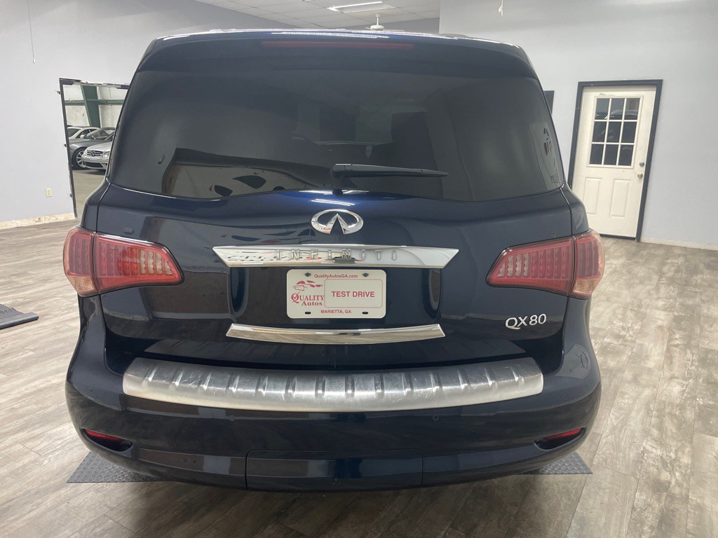 2017 INFINITI QX80 Image 9