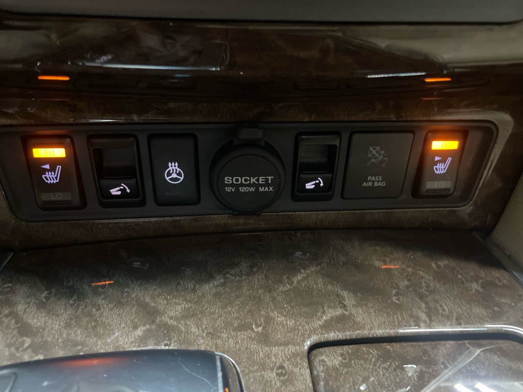 2017 INFINITI QX80 Image 31