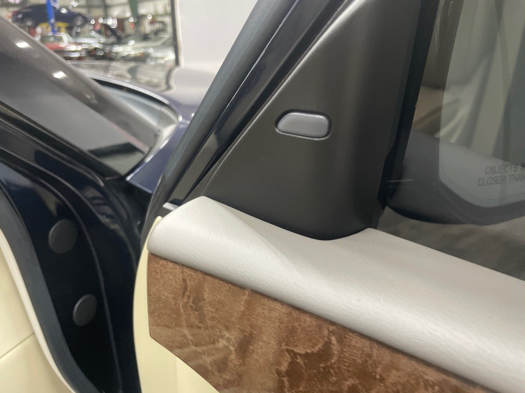 2017 INFINITI QX80 Image 48