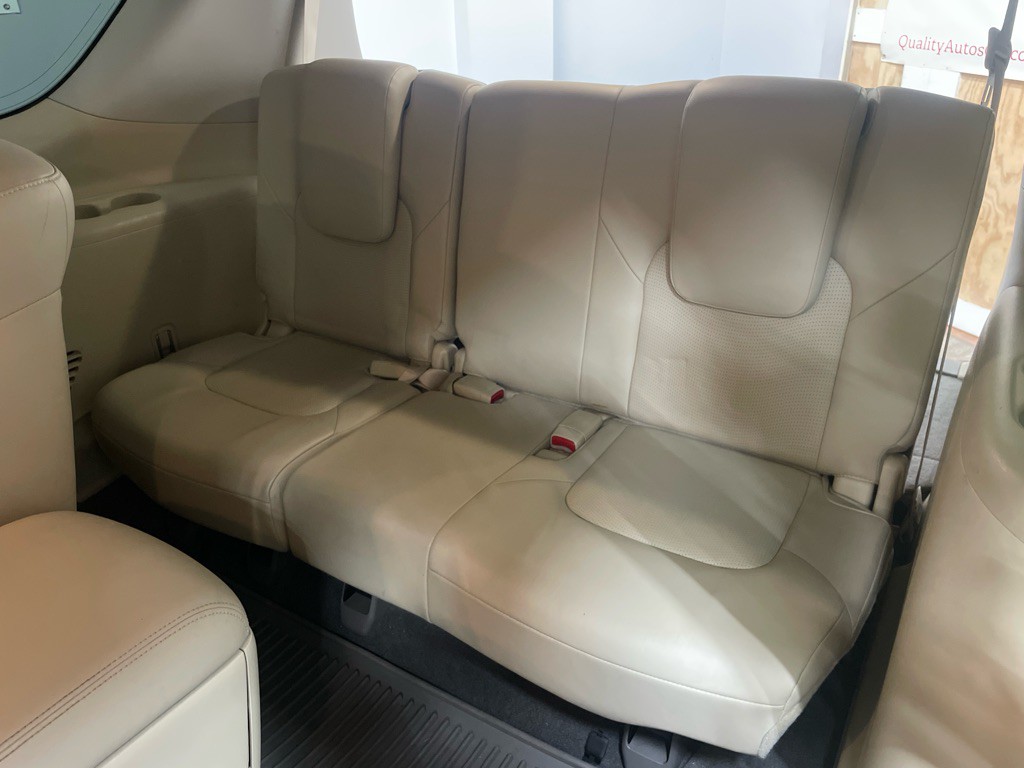 2017 INFINITI QX80 Image 60