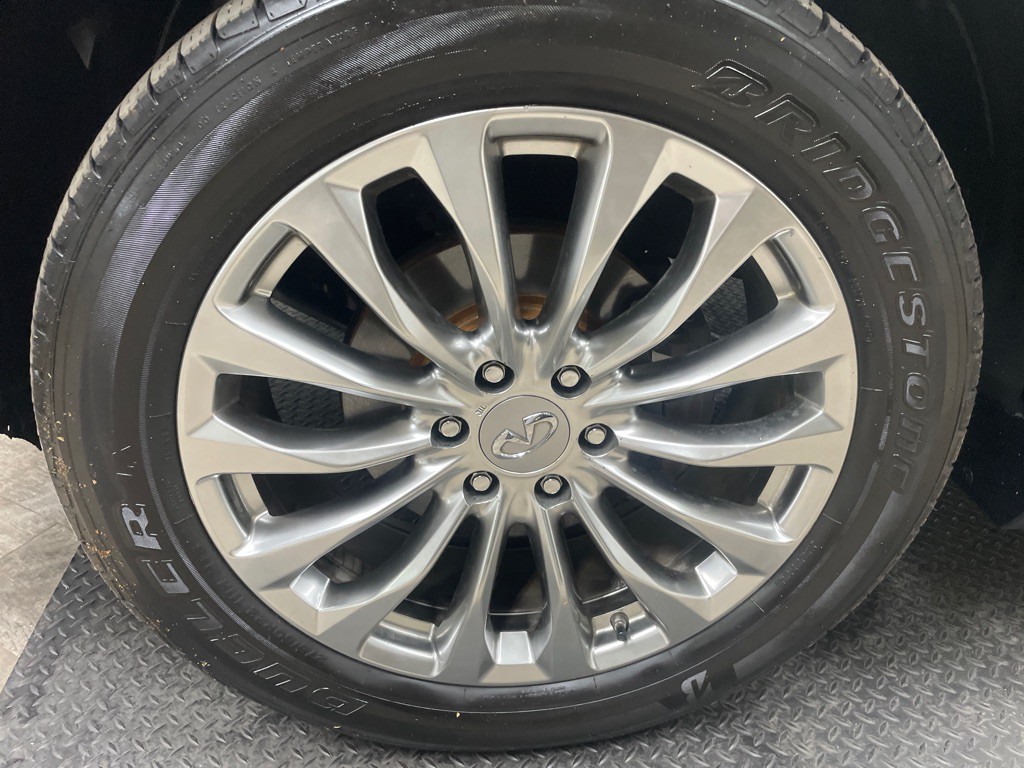 2017 INFINITI QX80 Image 63