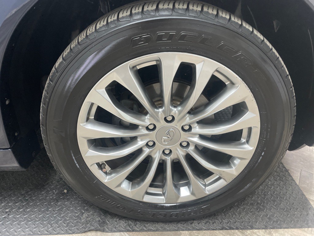 2017 INFINITI QX80 Image 66