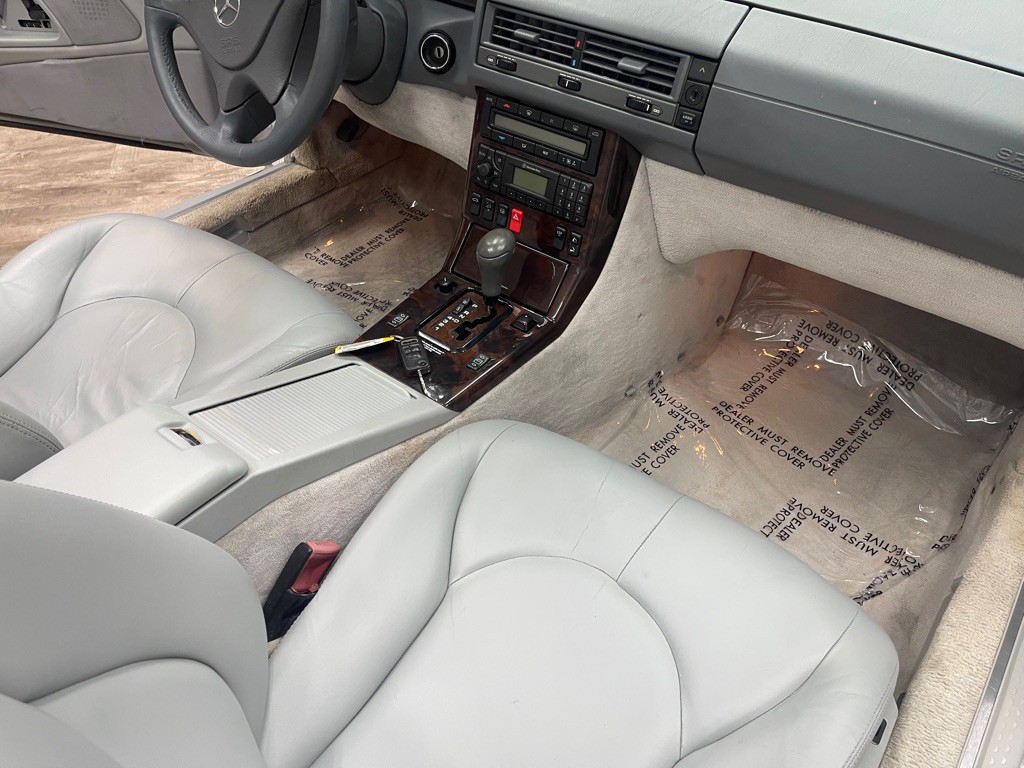 1999 Mercedes-Benz SL-Class Image 26