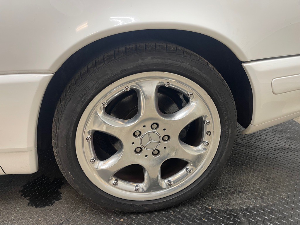 1999 Mercedes-Benz SL-Class Image 41