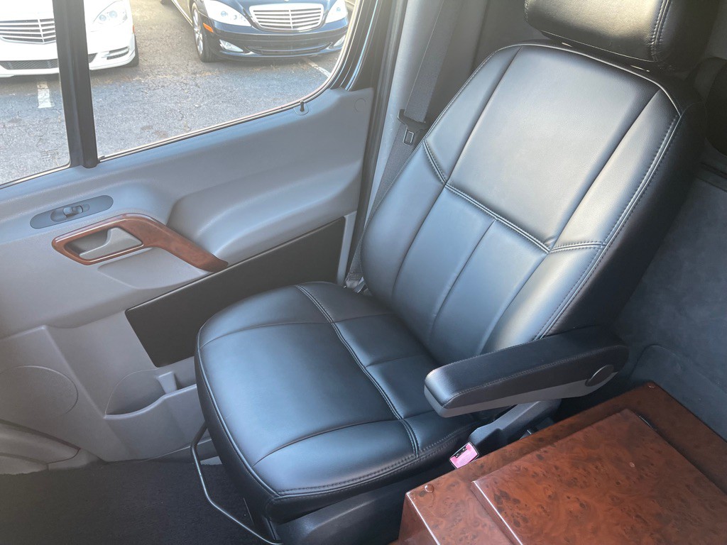 2012 Mercedes-Benz Sprinter Image 23