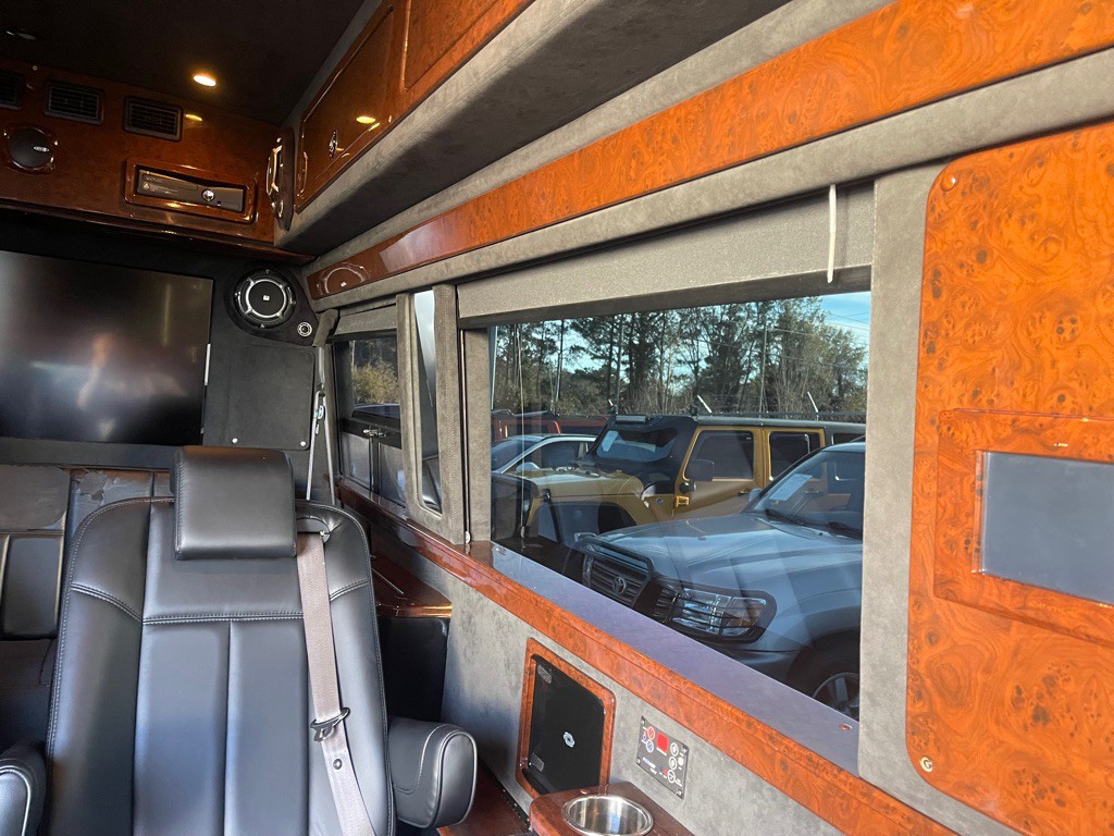 2012 Mercedes-Benz Sprinter Image 26