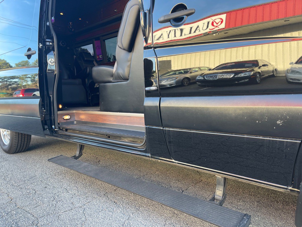 2012 Mercedes-Benz Sprinter Image 41