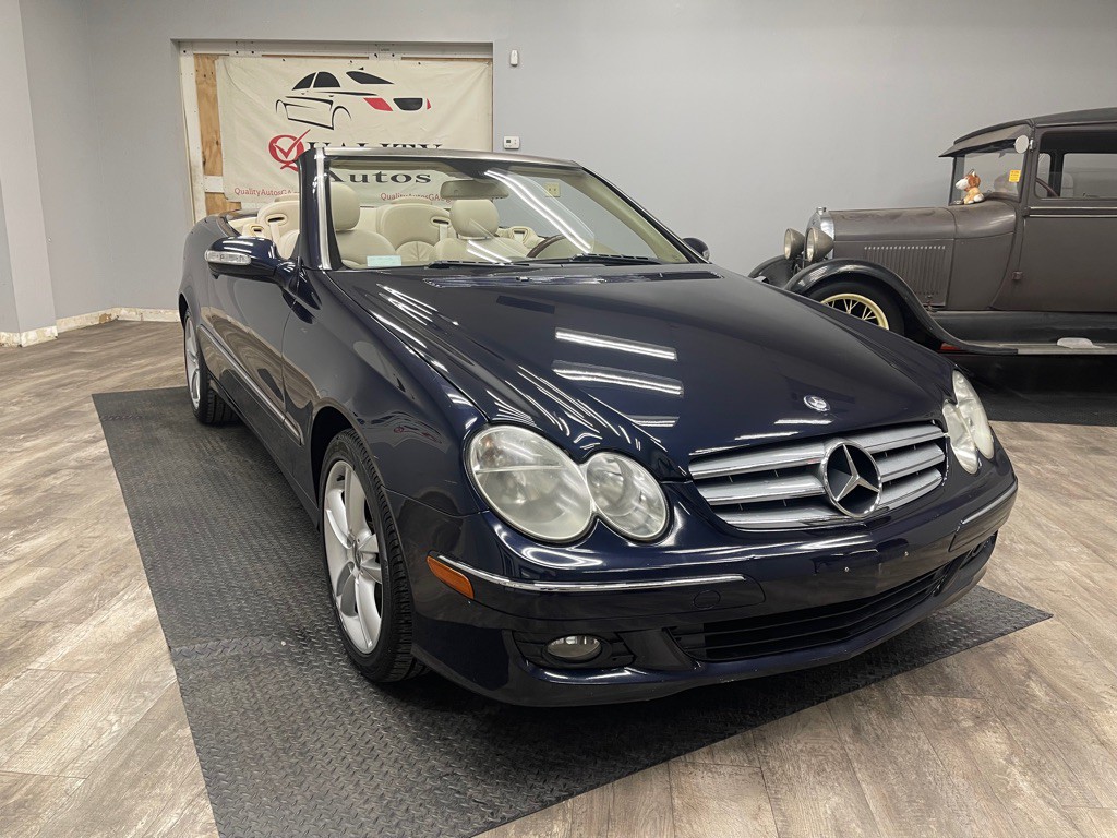 2008 Mercedes-Benz CLK-Class Image 3