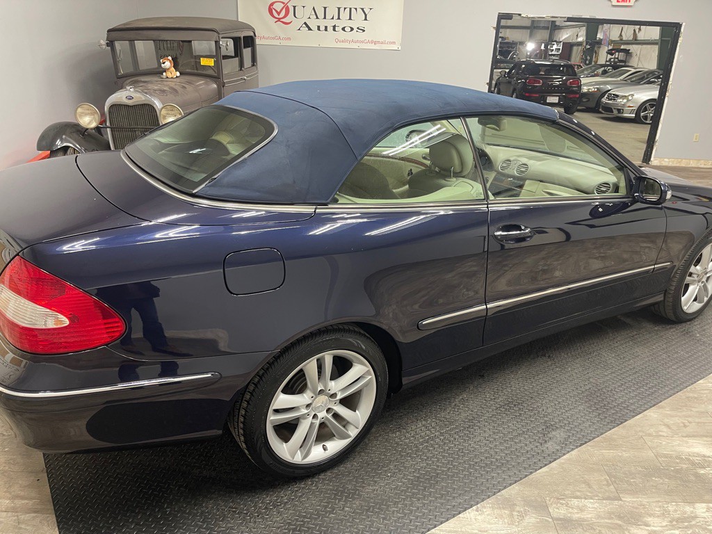 2008 Mercedes-Benz CLK-Class Image 8