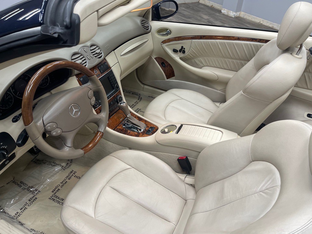 2008 Mercedes-Benz CLK-Class Image 21