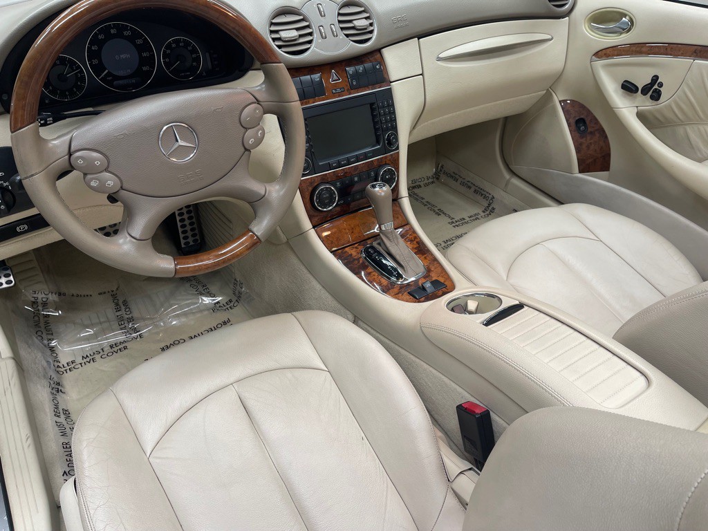 2008 Mercedes-Benz CLK-Class Image 22