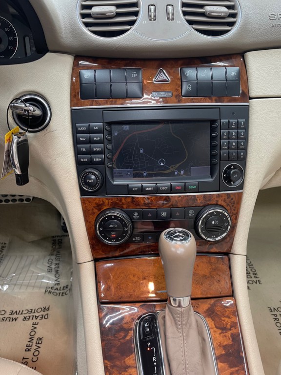 2008 Mercedes-Benz CLK-Class Image 28