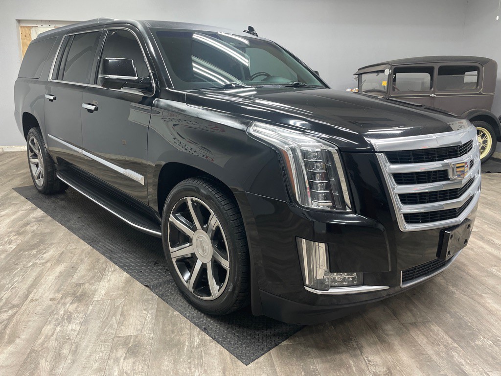 2016 Cadillac Escalade Image 12