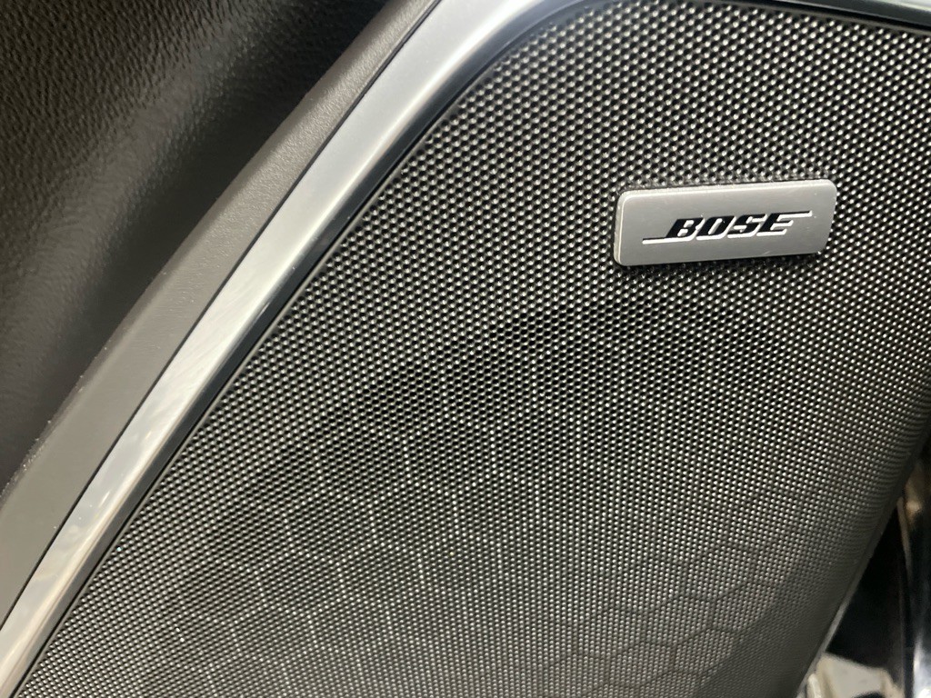 2016 Cadillac Escalade Image 15