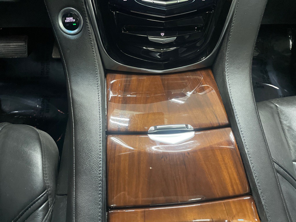 2016 Cadillac Escalade Image 26