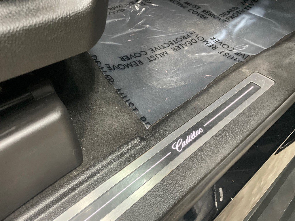 2016 Cadillac Escalade Image 45