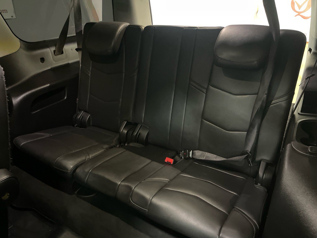 2016 Cadillac Escalade Image 52